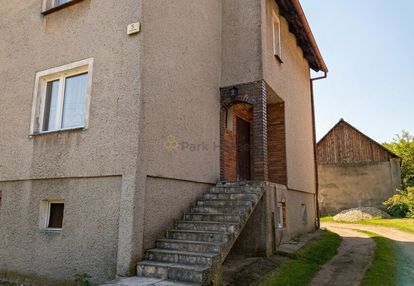 Duży dom pod lubskiem.