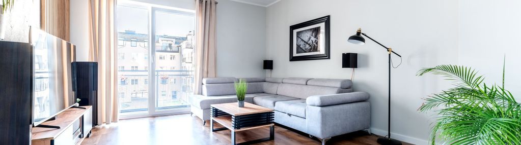 3 pokoje z miejscem w hali garażowej rumia