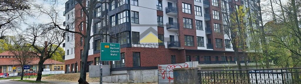 Mieszkanie z antresolą i balkonem w nowym bloku