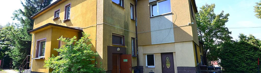 Przestronny budynek w dobrej lokalizacji