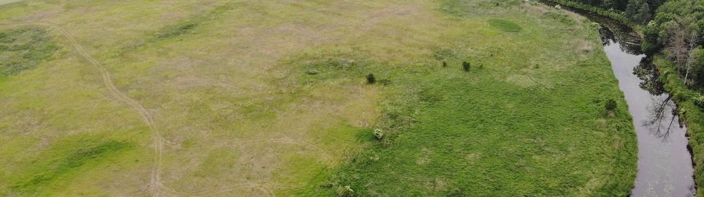 Turystyka nad brzegiem rzeki obry