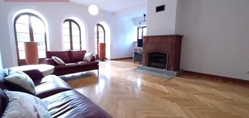 Apartament w luksusowym otoczeniu na zamknietej posesjiz ogrodem i garażem przy parku szczytnickim