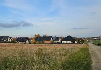 Środa Śląska działka 800 m²