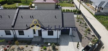 Nowoczesny dom z garażem – 4 pokoje – wilkowice