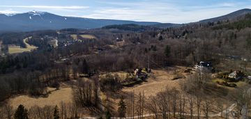 Działka w cichej i spokojnej okolicy