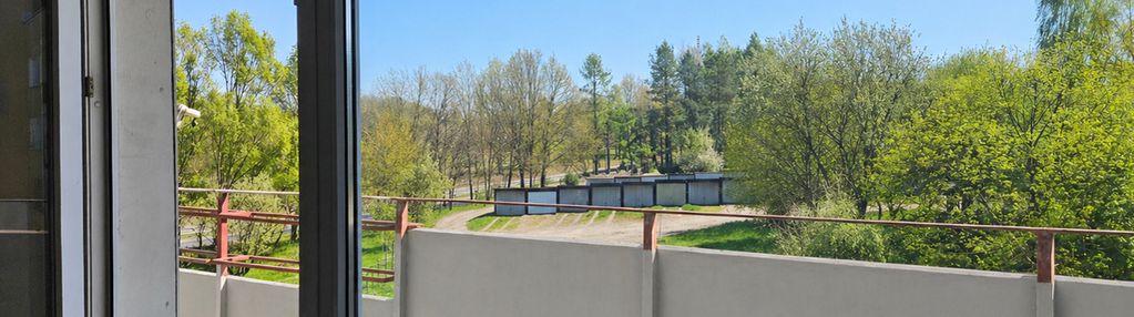3 pokoje , balkon, niski blok !!!!
