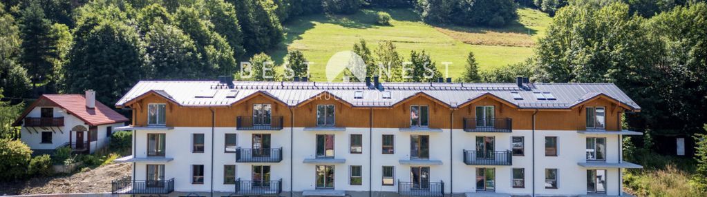 Apartament z widokowym balkonem i garażem