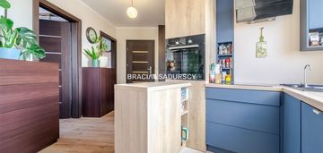 Sprzeedam, 4 pokoje na bohomolca