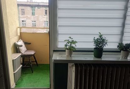 Sorzedaż-rozkładowe-stare miasto-balkon-2-pokoje