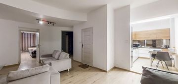 Mieszkanie w sercu łodzi z 2 łazienkami!