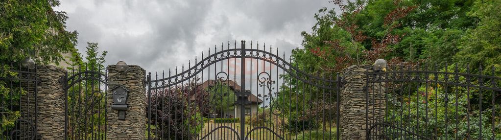 Dom do remontu z dużą działką 4000 m² – wrocław