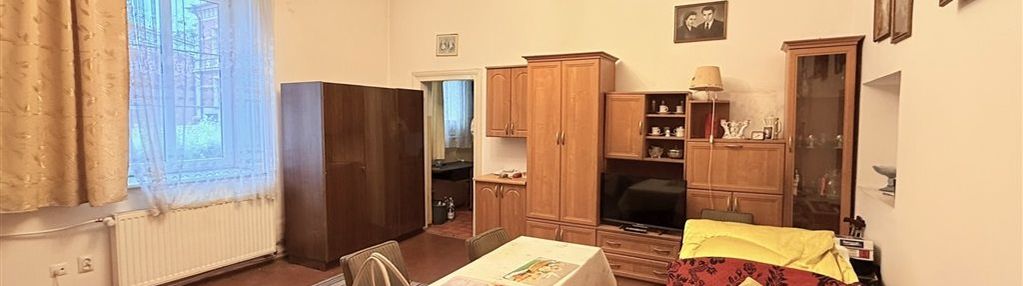 Lokal pod usługę - parter w kamienicy - centrum