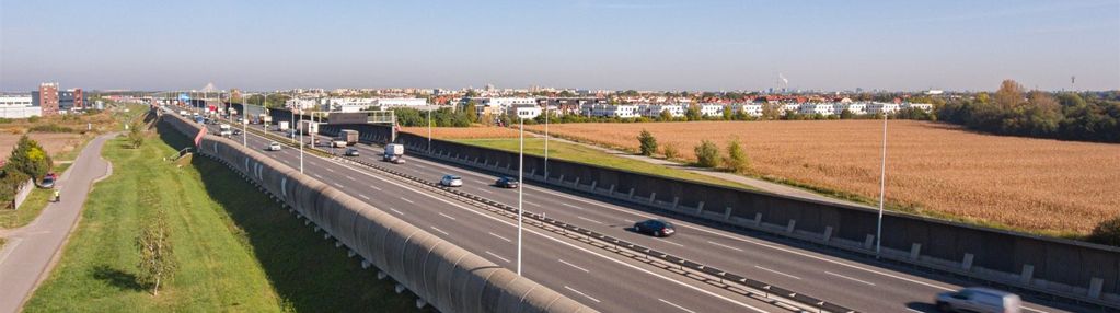 Tuż przy a4/aow przemysł/usługi/logistyka prąd,gaz