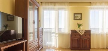 2 pokoje - dwustronne- - balkon