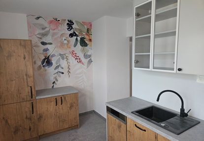 3 pokoje, i piętro, balkon, garaż, klimatyzacja