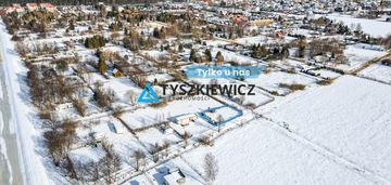 Działka karwieńskie błota z przyczepą