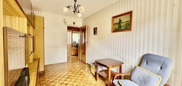 3 pokoje na pierwszym piętrze i fabryczna i 60m2
