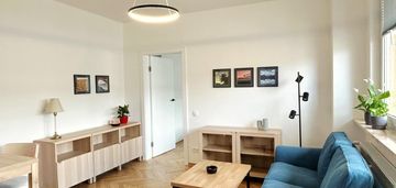 Pierwszy najem|balkon|winda|komórka|piwnica|parkin