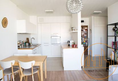 Wysoki standard/świetna lokalizacja/loggia 10,5 m²