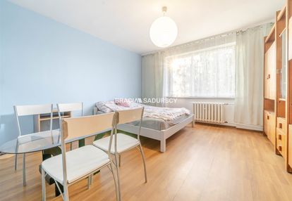 3 pok z osobną kuchnią os. strusia