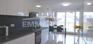 Apartament dwupoziomowy z kominkiem na ursynowie