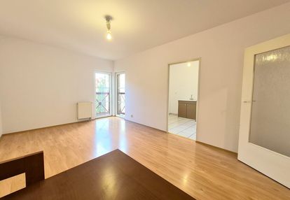 -budynek 2010r.-opcja 2 pokoi-35m2-media miejskie-