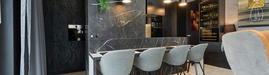 Trzypokojowy apartament z dużym tarasem w centrum