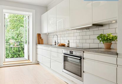 Duży balkon! opcja wydzielenia kuchni! komfort!