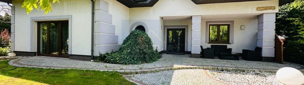 Wolnostojący dom z pięknym ogrodem,wręczyca wielka