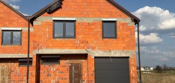 Tychy, bliźniak 141 m² w stanie surowym zamkniętym