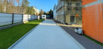 Nowe osiedle  przy  szkole- falenica