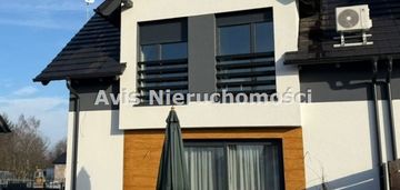 Bliźniak z zaadoptowanym poddaszem;