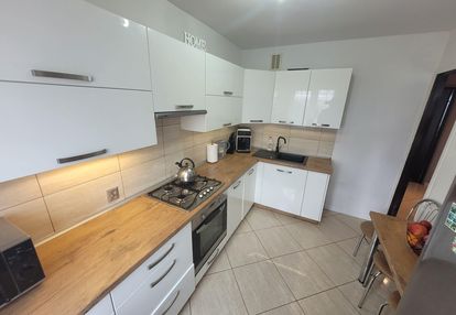2 pokoje 48m2 do zamieszkania balkon winda os. jagiellońska