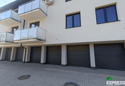 67m na zamkniętym osiedlu + 2 garaże w cenie.