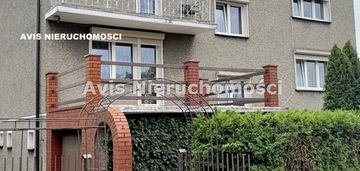 Dom dwurodzinny w kierunku na wałbrzych