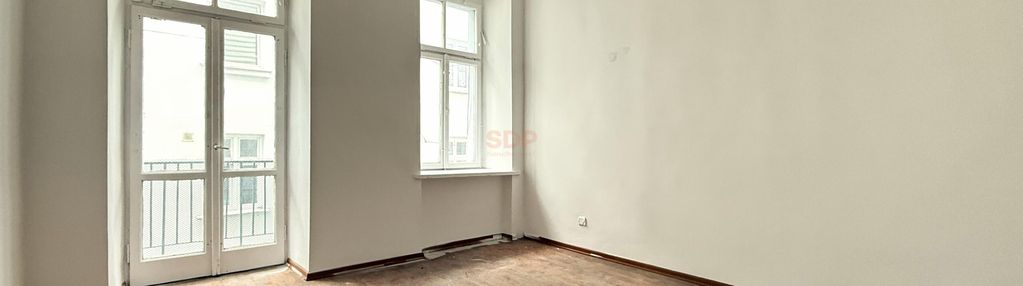 Trzy pokoje przy manufakturze z balkonem!