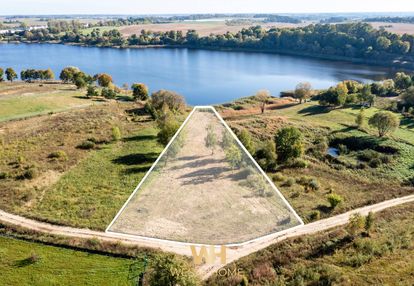 Działka budowlana  nad  jeziorem* 2983 m2 * mazury