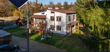 Bliźniak w cichej i spokojnej okolicy | 19.62 ar