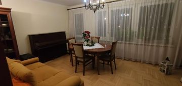 4 pokoje, 2 balkony, piwnica, słońce i przestrzeń