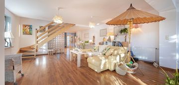 Ogród+taras, garaż,pralnia,miejsca parkingowe