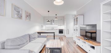 3 pokoje - ok. 60 m2 z miejscem postojowym!