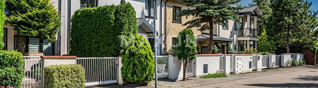 Dom rodzinny na sprzedaż 5pokoi i ogród
