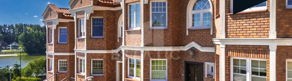 Dom z widokiem na jezioro | osiedle angielskie