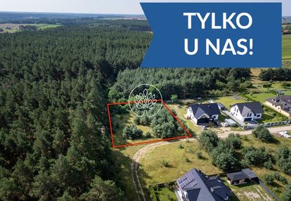 Działka urokliwa na skraju lasu .
