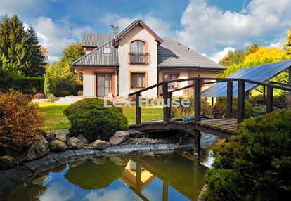 Sprzedam komfortowy dom przy lesie.