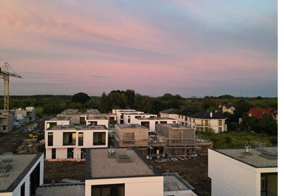 Szklane ściany, wys.2.85, blisko gocławia, ostanie