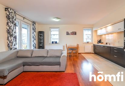 3 pokojowe mieszkanie z halą i widokiem na morze