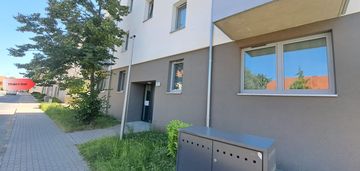 Rezerwacja / postojowe oraz komórka w cenie!