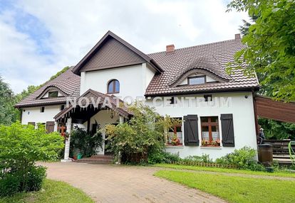 Piękny dworek z niepowtarzalnym klimatem