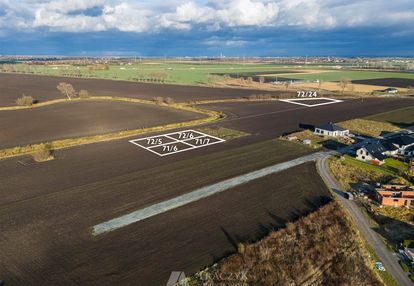 Blisko wrocławia / nowopowstające osiedle domów